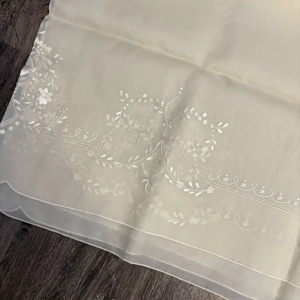 Fortunoff Embroidered Sheer Organza Tablecloth Ivory Granny Traditional 72x90